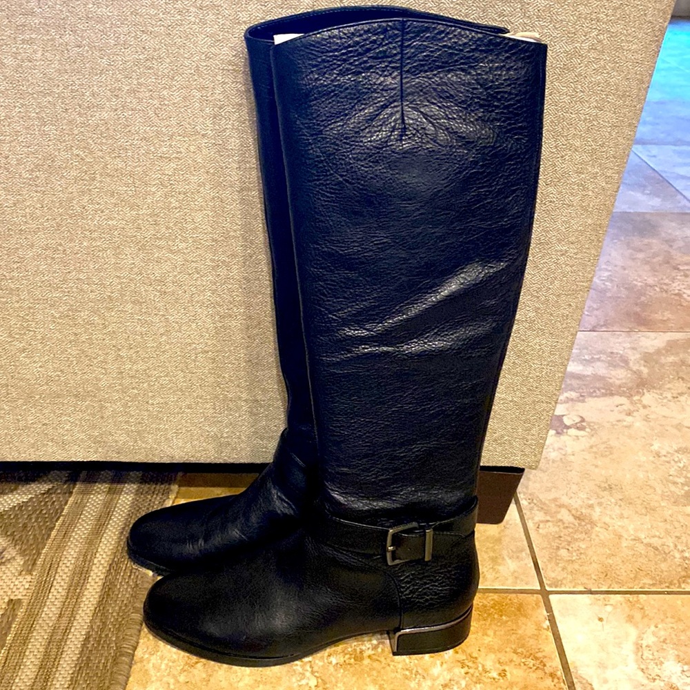 Kenneth Cole black leather boots. Size 7.5